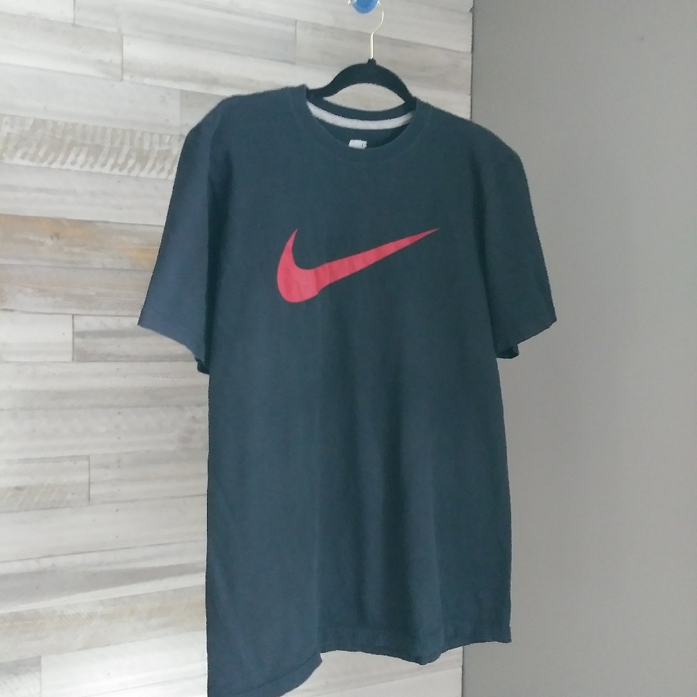 Black nike T-shirt.
